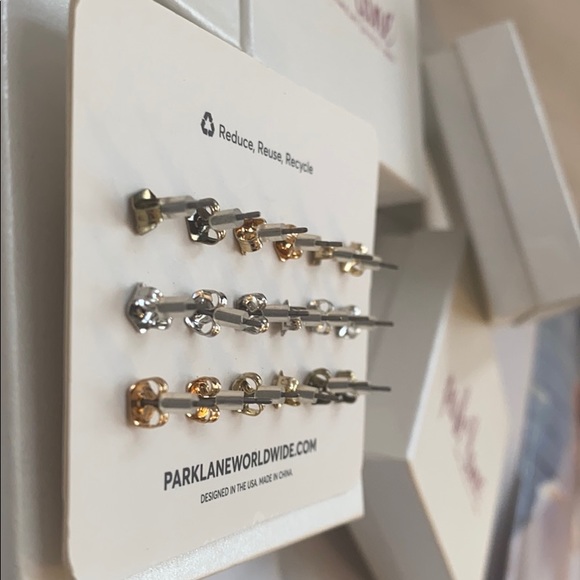 Set of 9 Earrings - Picture 2 of 7